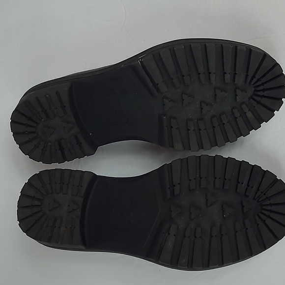 TORRID Shoes Women’s Chunky Lug Loafers Chunky Block Heel Shoes Size 9WW - Picture 6 of 6